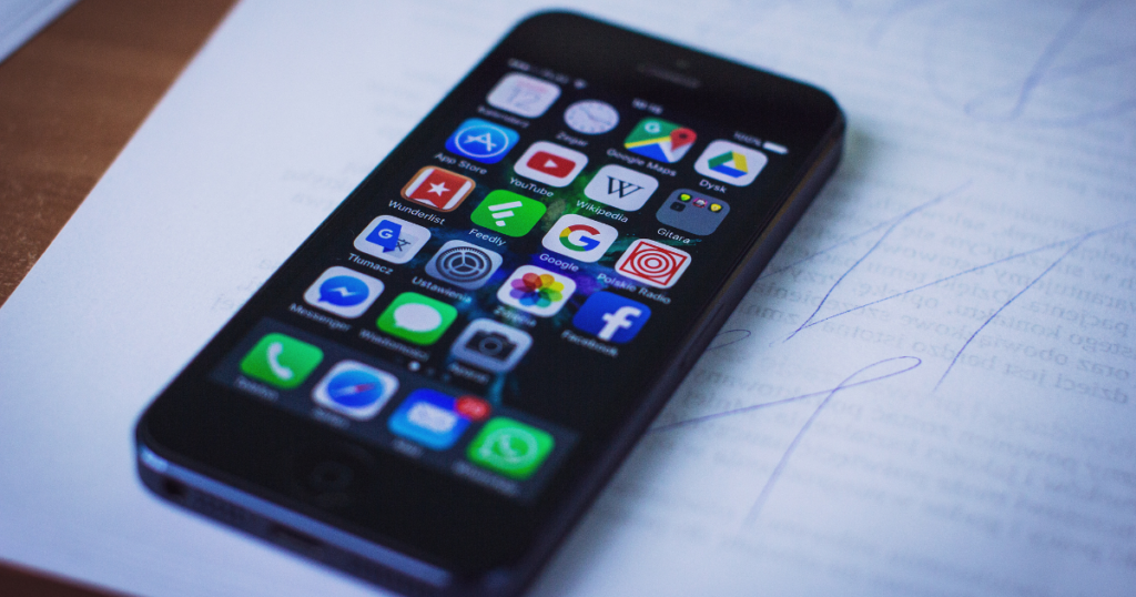 QR Code in Email Signature: Five Powerful Use Cases and More